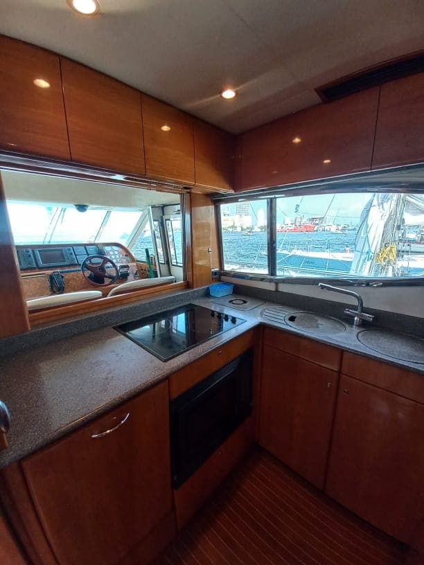 Azimut Viking 72