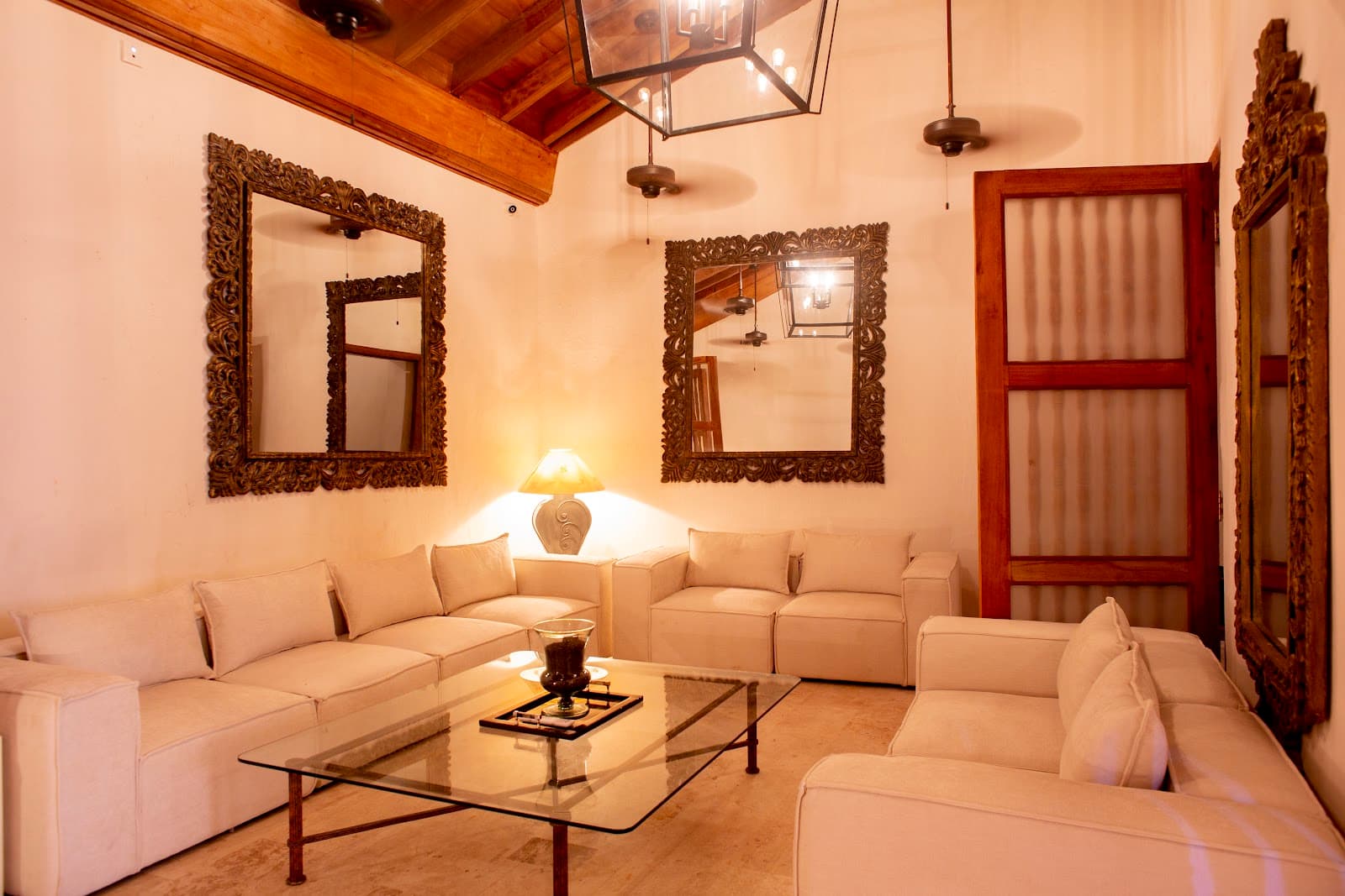 Casa Ouma
