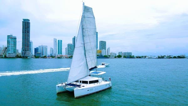 Babel Boat Charter