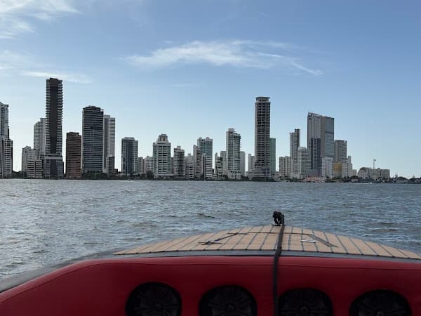 COLUSAlife Boat Charters