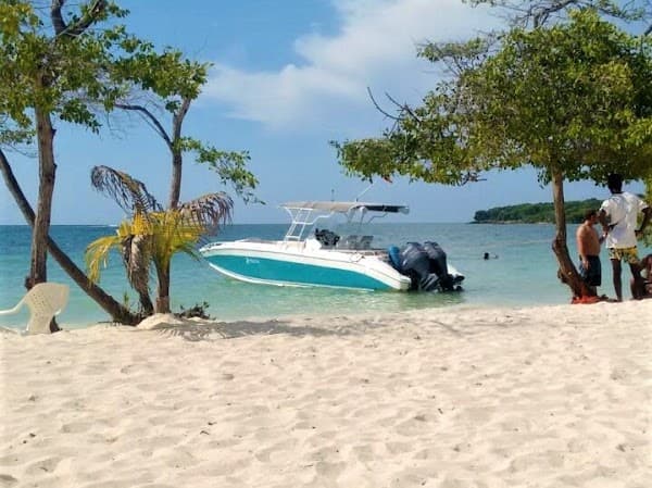 Boating Cartagena Premium
