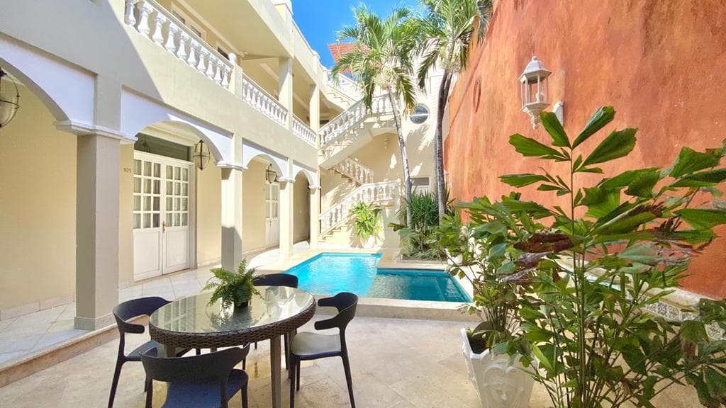 Casa Reyes