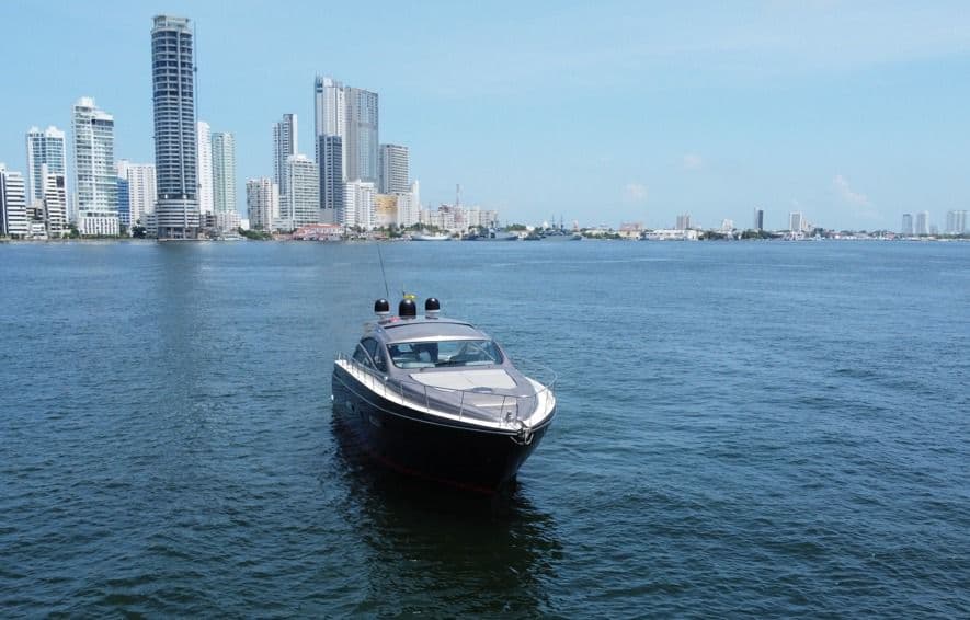 Pershing 56 White 3