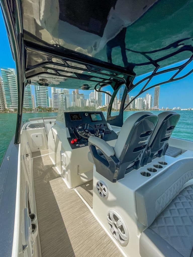 30 Speedboat 4